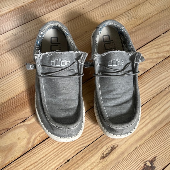 Hey Dude Wally Stretch Iron Gray Men's Casual Loafer Shoes Comfort Slip On - Picture 2 of 9